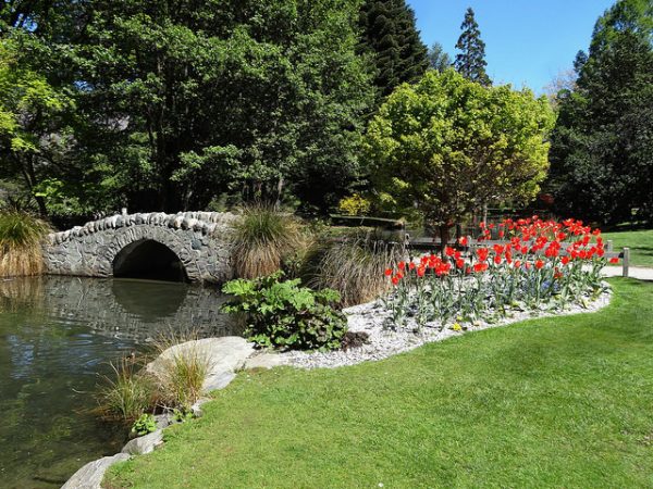 Must-do activities in Queenstown, New Zealand - Queenstown gardens