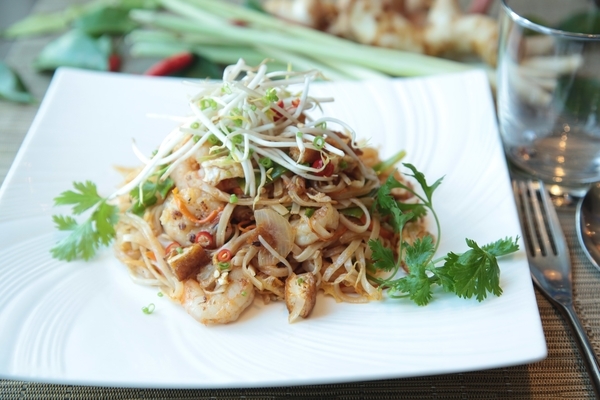 Pad thai- what to eat in Koh Samui