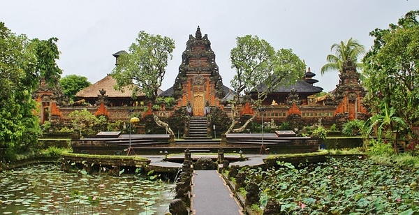 what to do in Bali - visit Ubud